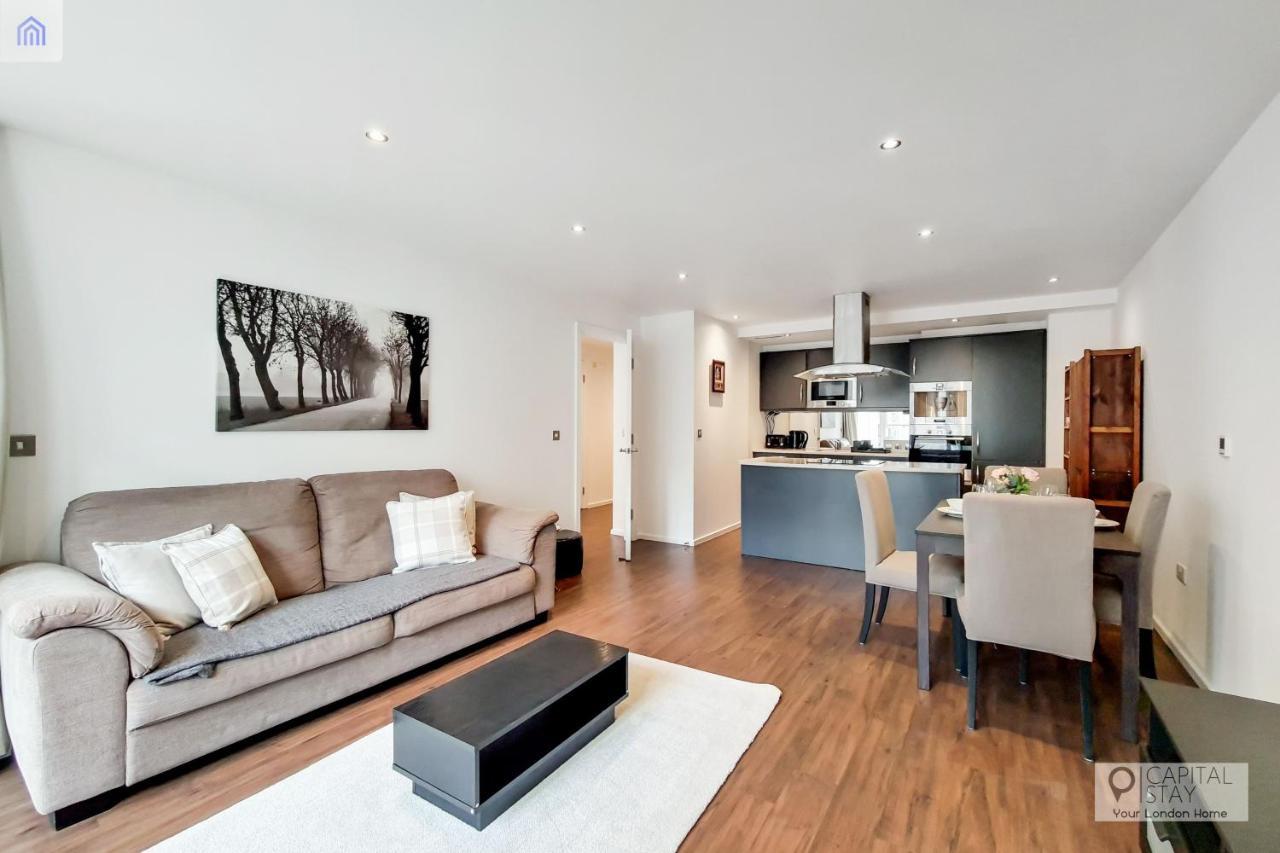 Fully Serviced Two Bed Apartment By Excel & O2 Лондон Екстериор снимка