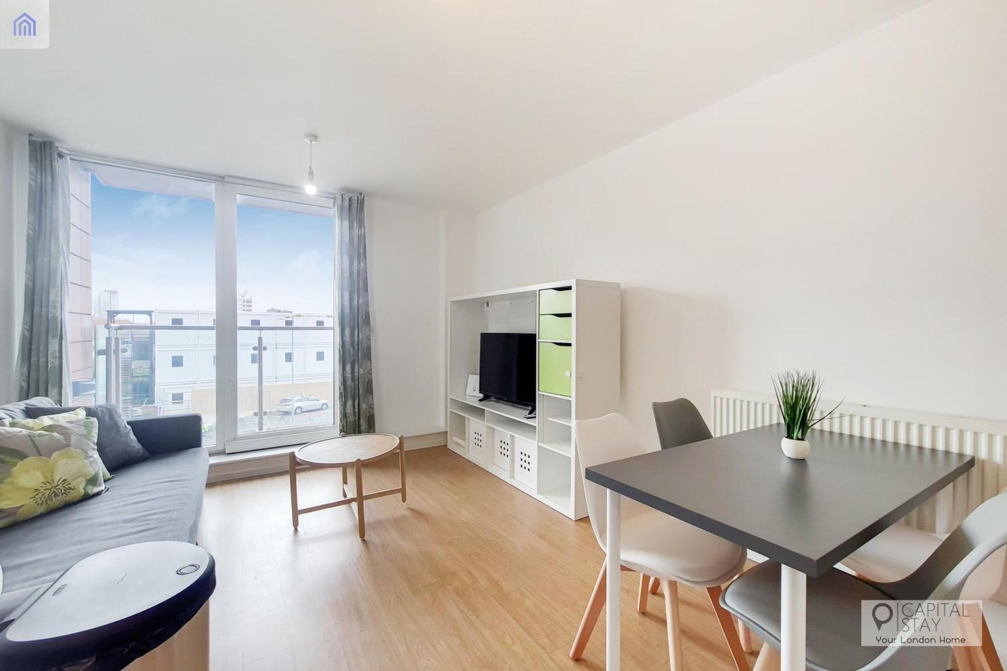 Fully Serviced Two Bed Apartment By Excel & O2 Лондон Екстериор снимка